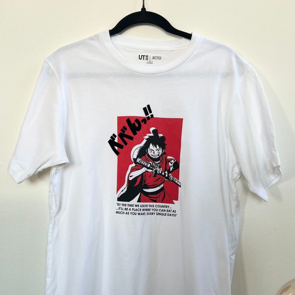 "Uniqlo" ONE PIECE t-shirt - Size M